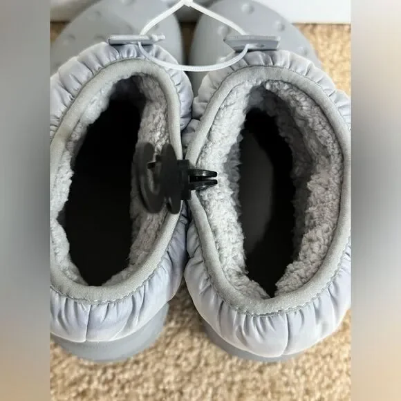 NWT Crocs Womens Classic Neo Puff Shorty Gorpcore Snow Boots Grey White - Picture 8 of 13